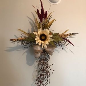 2 FOOT HARVEST CROSS WALL DECOR